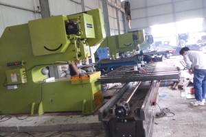 Máy đột dập sàng tấm